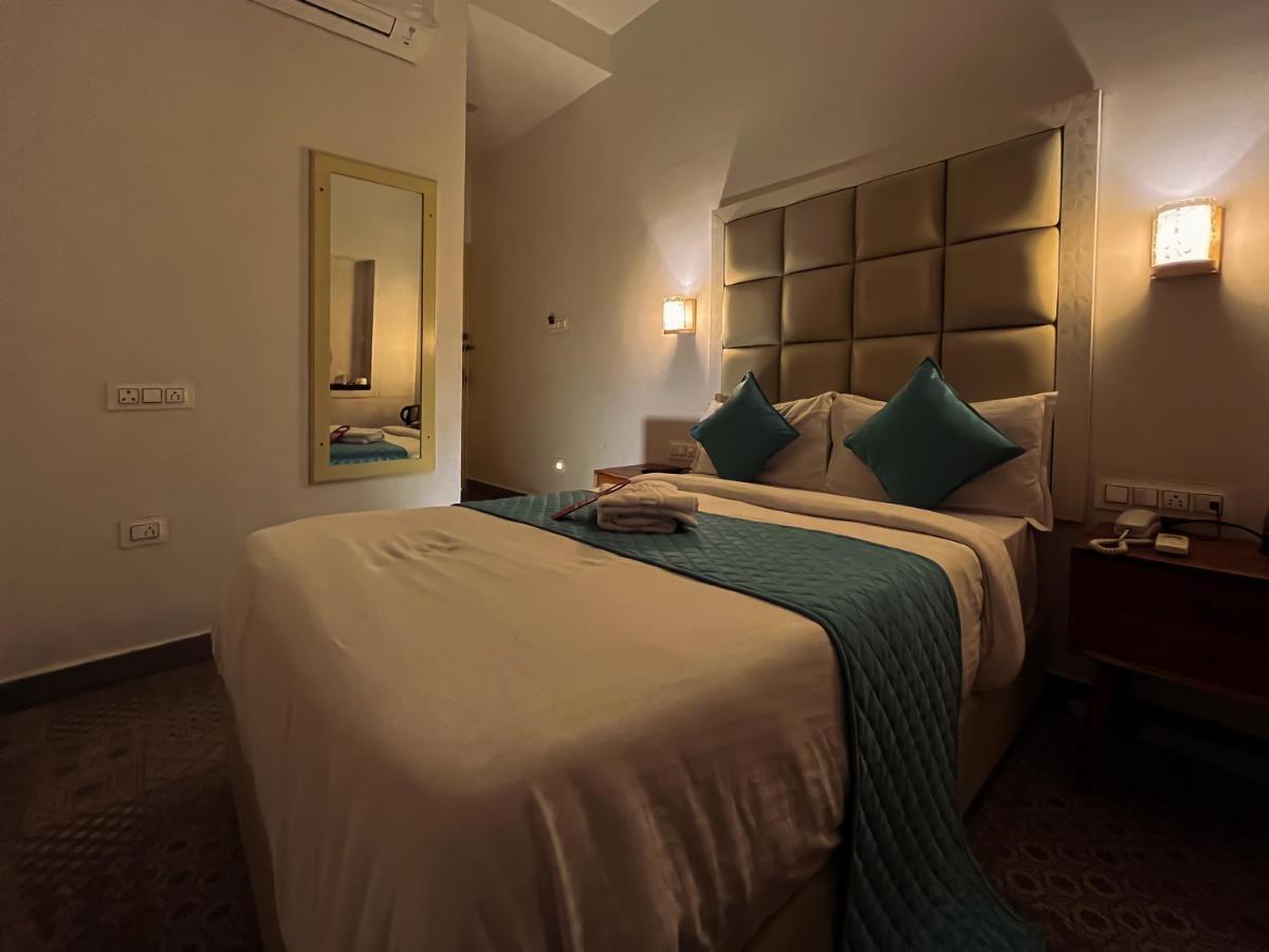 Hinduja Haveli Gulab Sagar Hotel Jodhpur  Exterior foto